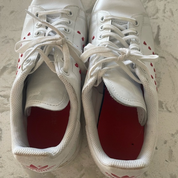Stan smith’s Valentine’s Day Edition - Picture 4 of 5